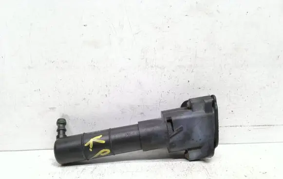 Volvo XC90 Headlight washer spray nozzle