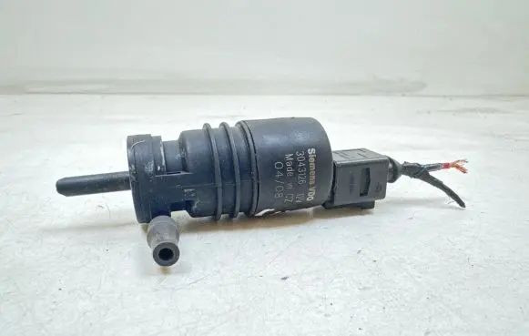 Honda Civic Windscreen/windshield washer pump 3043126