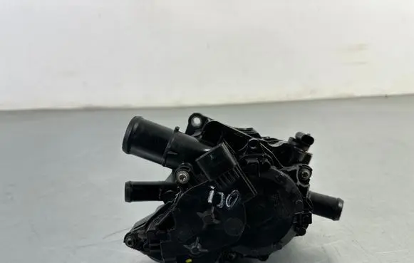 Hyundai i30 Thermostat/thermostat housing 2564003800