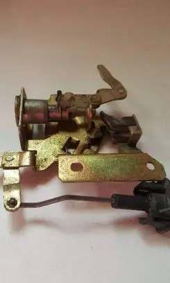 Loading door lock