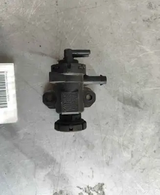 BMW 5 F10 F11 Turbo air boost pressure sensor 11658509323 11657811814 8509323