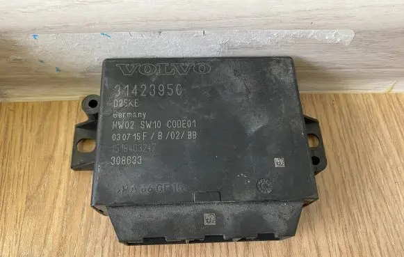 Volvo XC60 Parking PDC control unit/module 31423950 1518403247 308633