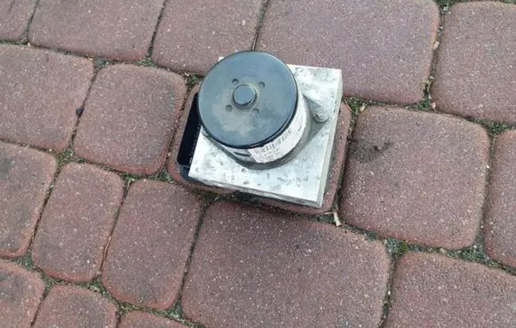 Opel Insignia A ABS Pump 13316697