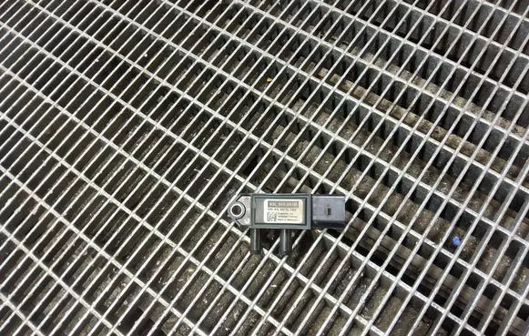 Audi A6 C7 Exhaust gas pressure sensor 03L906051B