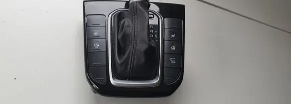 Hyundai Ioniq Gear lever shifter trim leather/knob