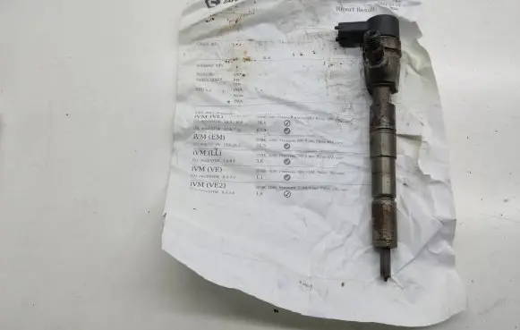 Fuel injector