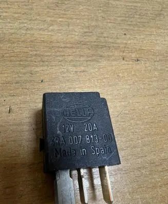 Mercedes-Benz GLC X253 C253 Other relay 4RA00781300 D8516