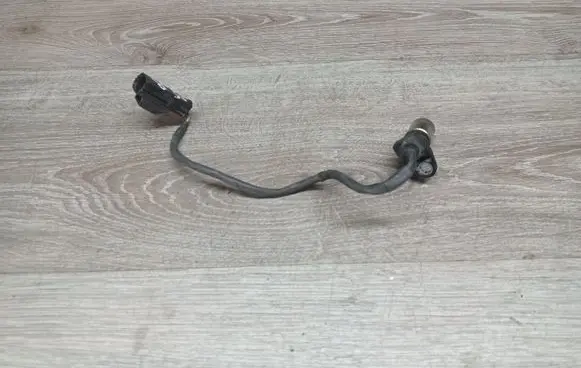 Volvo V70 Crankshaft position sensor 0296000650 1275599