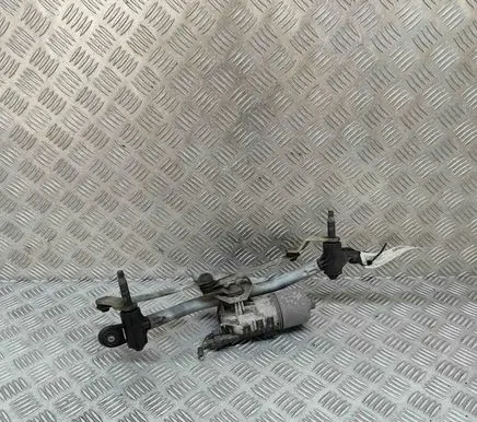 Front wiper linkage and motor
