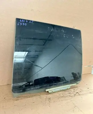 Toyota RAV 4 (XA20) Sliding door window/glass 