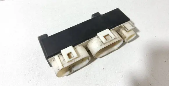Volkswagen Transporter - Caravelle T4 Coolant fan relay 701919506A 898726000