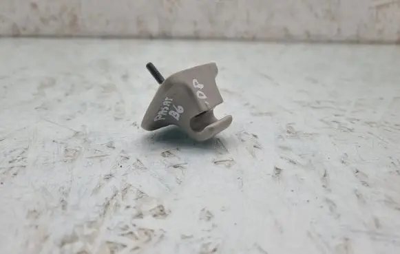 Volkswagen PASSAT B6 Sun visor clip/hook/bracket 1K0857561B