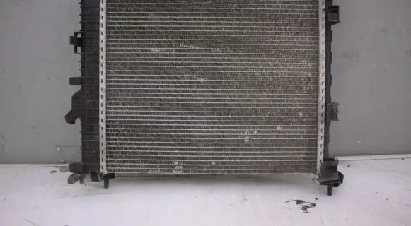 Opel Meriva A Coolant radiator Jnpedalwlkdb