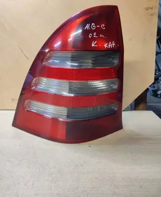 Mercedes-Benz C W202 Rear/tail lights 02R00F