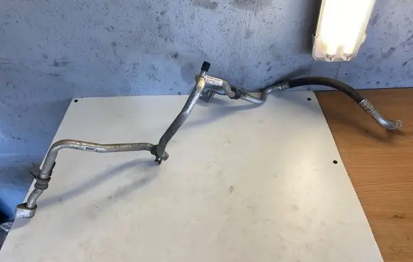 Renault Trafic III (X82) Air conditioning (A/C) pipe/hose 924804190R 93868381
