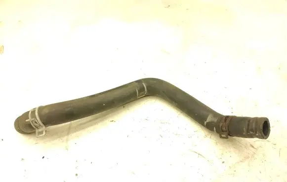 Mercedes-Benz Vito Viano W639 Engine coolant pipe/hose A6398321093