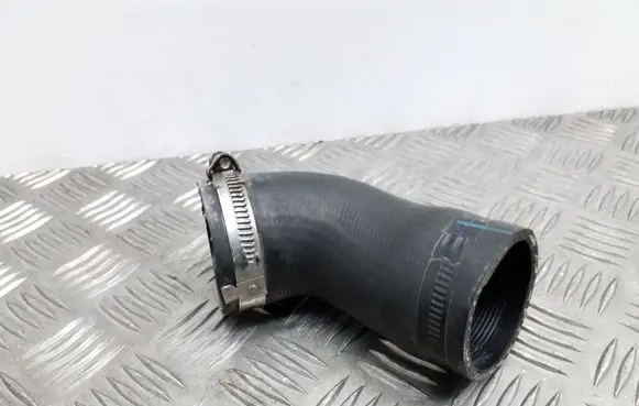 Intercooler hose/pipe