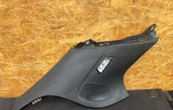 Mercedes-Benz EQC (D)pillar trim (top) A2936908900