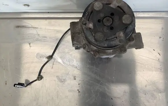 Honda FR-V Air conditioning (A/C) compressor (pump) TRSE07 4905J Q00135311