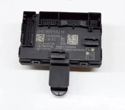 Audi e-tron Door control unit/module 4M0959592J A2C7711390700