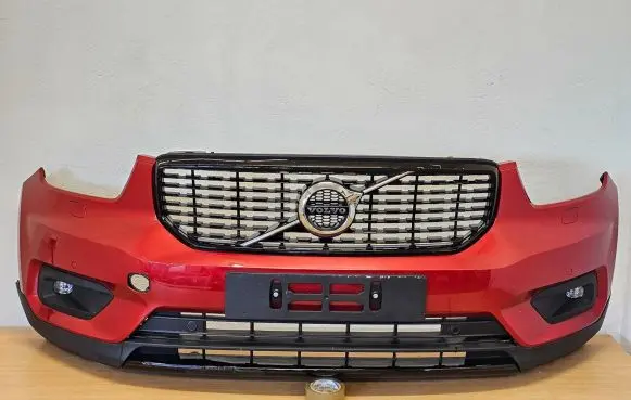 Volvo XC40 Front bumper