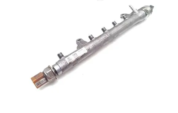 Skoda Octavia Mk2 (1Z) Fuel main line pipe 03L130089AA 03L130764C 03L906054A