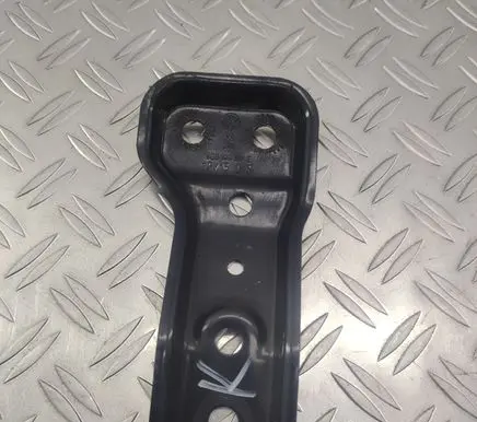 Volkswagen PASSAT B8 Other front suspension part 5Q0199517E