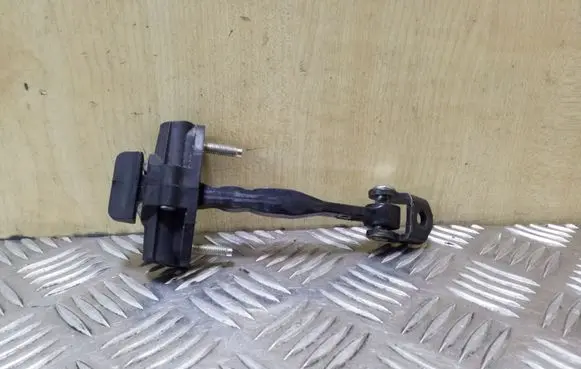 Ford Focus Rear door check strap stopper