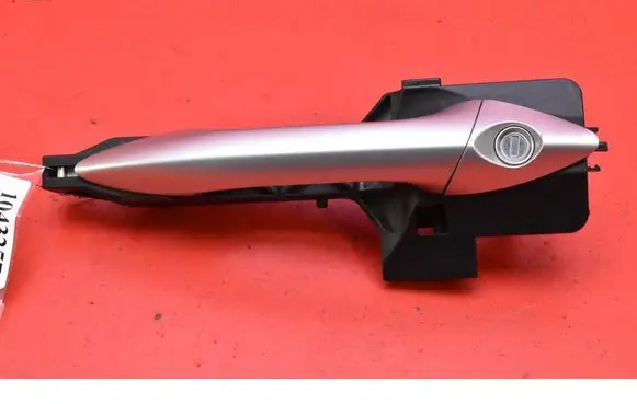 Hyundai i30 Front door exterior handle 