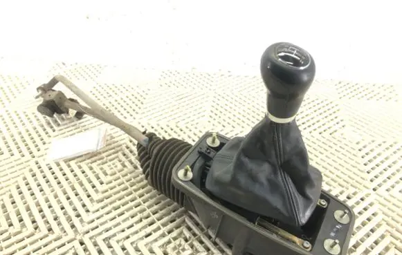 Audi A4 S4 B6 8E 8H Gear shift rod 