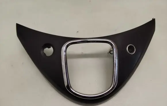 Mitsubishi Grandis Gear shifter surround trim plastic MN166423