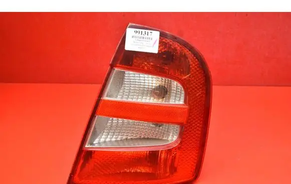 Rear/tail lights