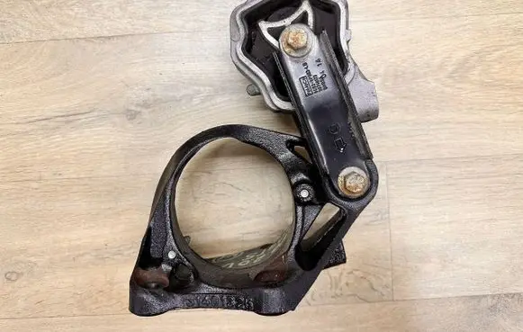 Volvo S60 Driveshaft support bearing bracket 31401326 6G926P082AB