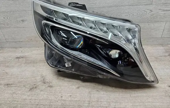 Mercedes-Benz Vito Viano W447 Headlight/headlamp A4479061501