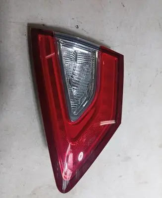 Ford Fusion II Tailgate rear/tail lights DS-73-13A602-BG