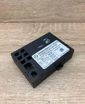 Mercedes-Benz E W211 Gateway control module A2115402545 410213005002