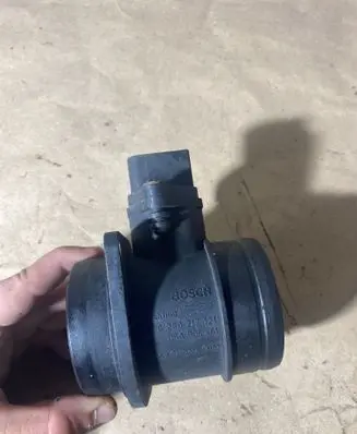 Volkswagen Sharan Mass air flow meter 0280217121 06A906461