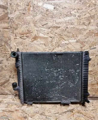 Mercedes-Benz E W124 Coolant radiator