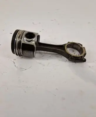 Volkswagen Touareg I Piston MA0