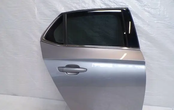 Opel Corsa F Rear door