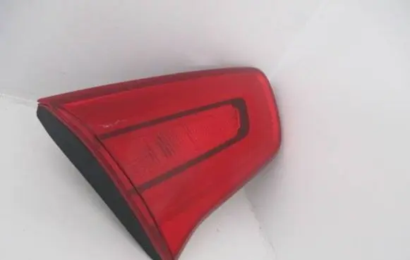 Tailgate rear/tail lights