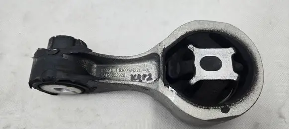 Renault Trafic III (X82) Engine mount bracket 8200404271A