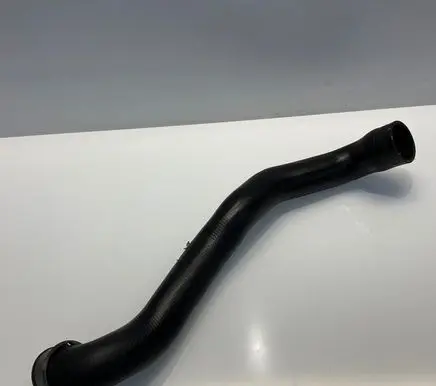 Mercedes-Benz ML AMG W164 Engine coolant pipe/hose A1645013882 1645013882