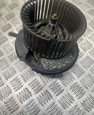 Volkswagen PASSAT B6 Heater fan/blower 3C1820015J