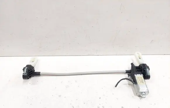 BMW X6 E71 Seat adjustment motor 8908600 452463007