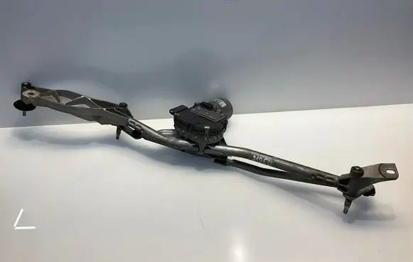 Mercedes-Benz CLS C219 Front wiper linkage and motor 2198200142 3397020658 A2198200142