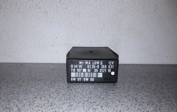 BMW 3 E36 Window wiper relay 61358359031 8359031