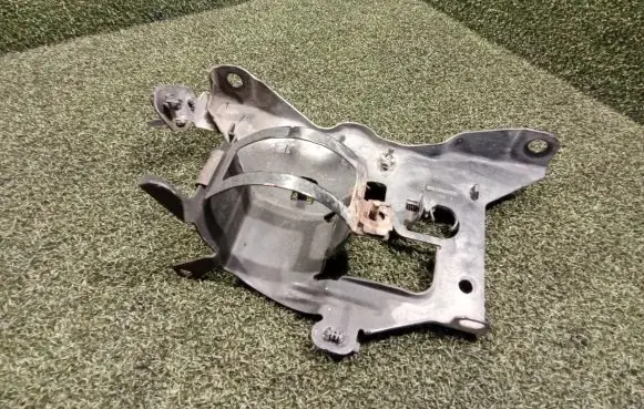 Opel Vivaro Fuel filter bracket/mount holder 164192090R 93450862