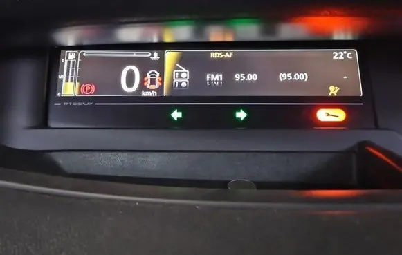 Speedometer (instrument cluster)
