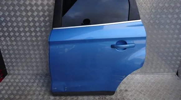 Ford Kuga I Rear door
